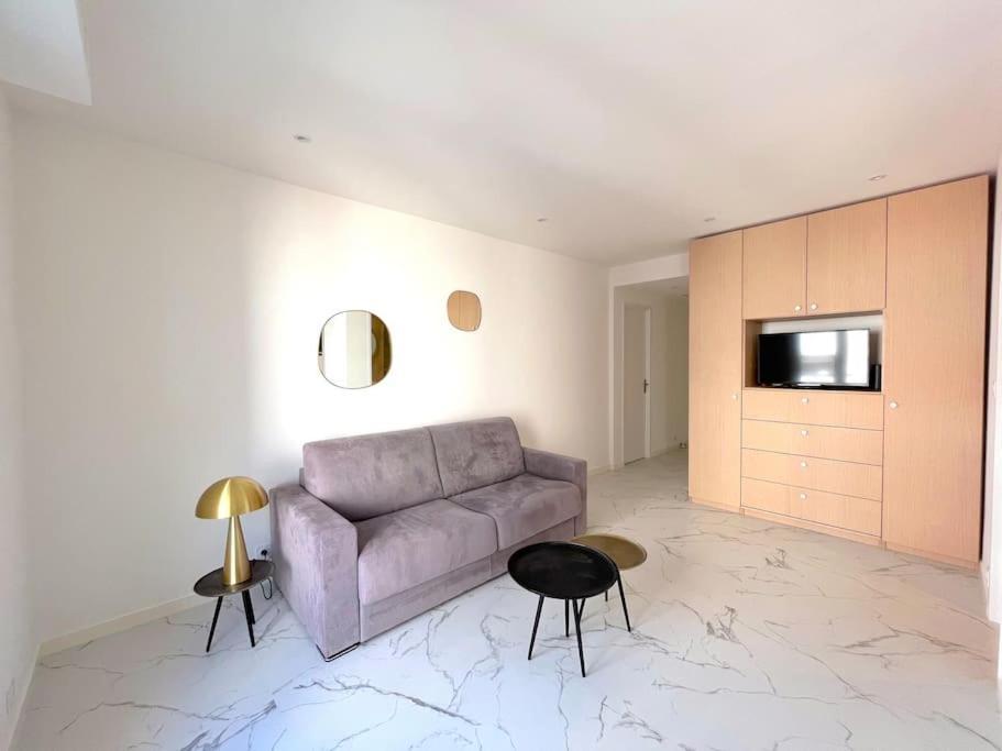 Joli - Neuf Terrasse Clim Wi-fi 2 Min. Des Plages Apartment *