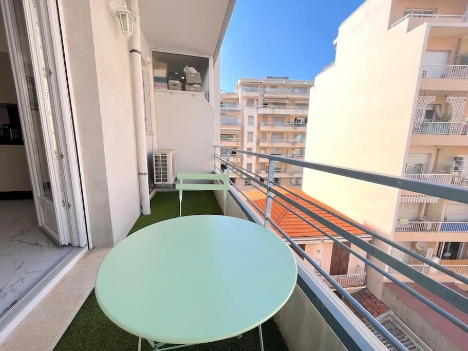 Apartment Joli - Neuf Terrasse Clim Wi-fi 2 Min. Des Plages *